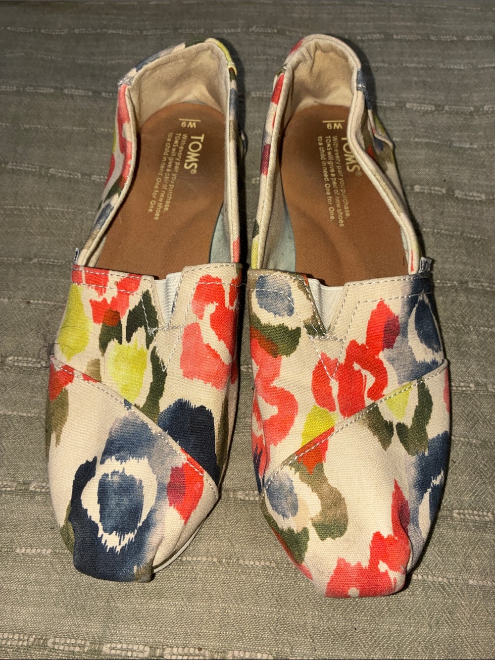 Toms Floral Canvas Slip-On Moccasins in Cream, Red, Navy & Lime